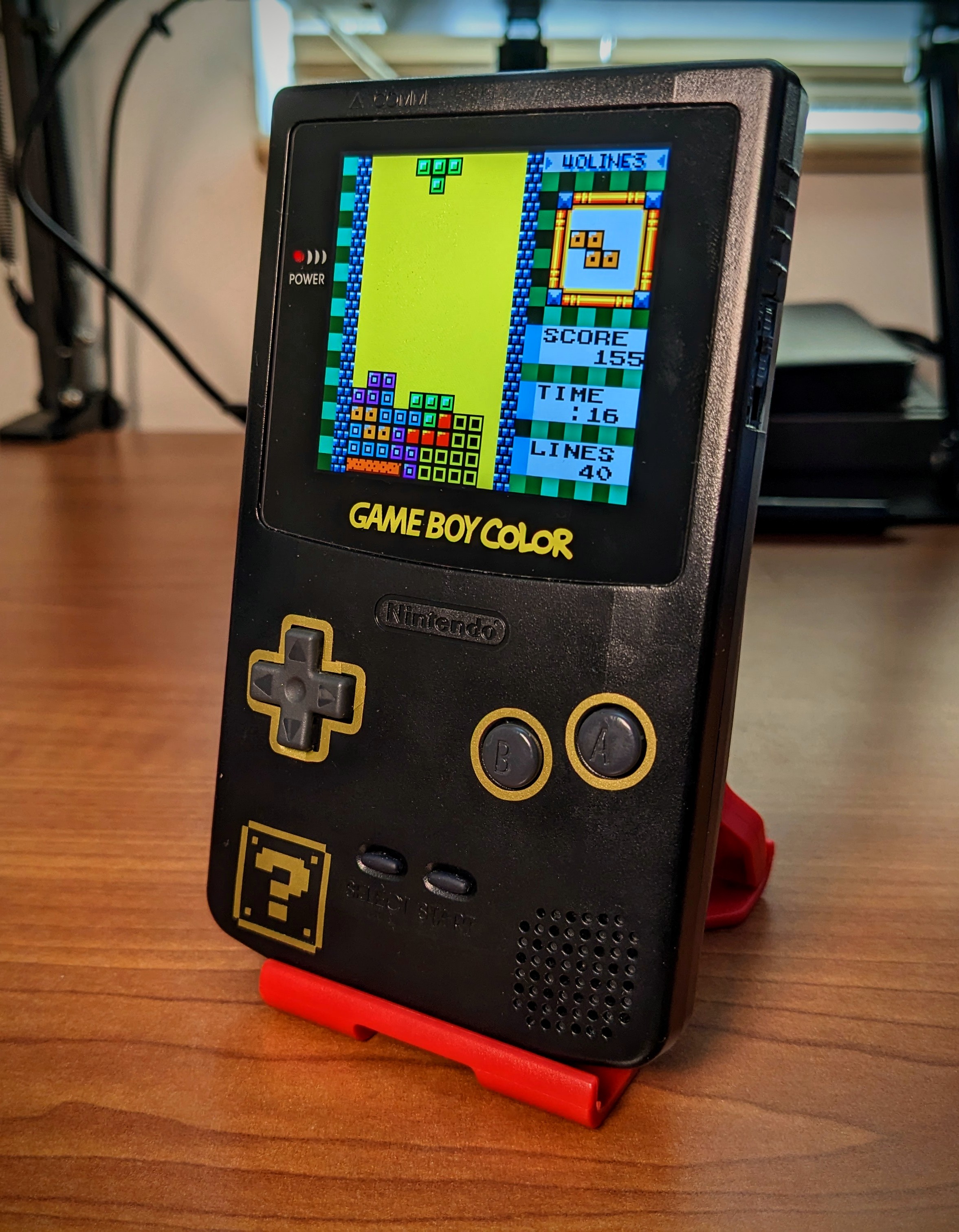Fully functional console with IPS display